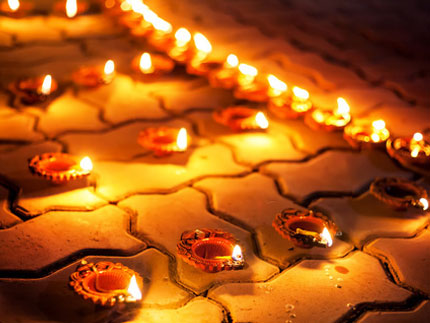 Earthen Diyas for Diwali