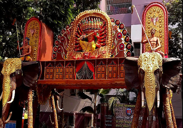 Suruchi Sangha Durga Puja Pandal