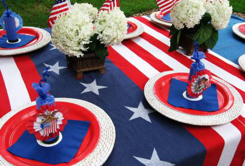 Decorated table for 4th of July party