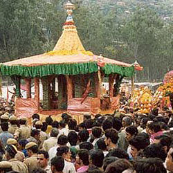 Festive occassion of Kullu Dasara