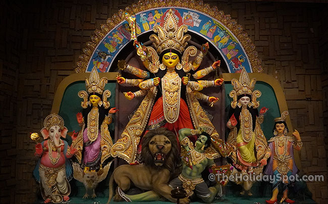 Durga Puja image with beautiful background for WhatsApp and Facebook Status