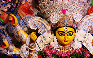 wallpaper portraying the deity of power, Goddess Durga