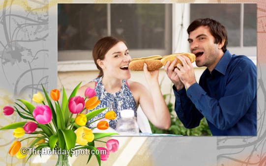 HD wallpaper depicting a couple munching over yummy hotdogs